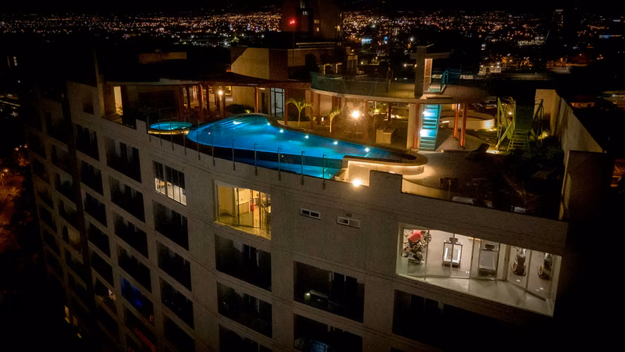 Apartamento de lujo completamente amueblado en Iconnia Sabana Norte | Vista a las montañas | - Imagen 2