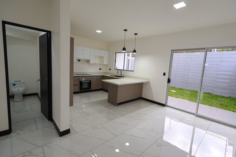SE VENDE CONDOMINIO LA FLORESTA - Imagen 3