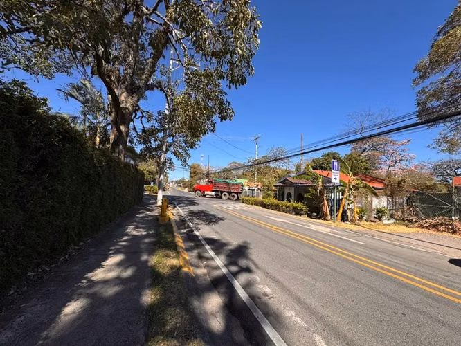 ALQUILER DE TERRENO USO SUELO COMERCIAL SANTA ANA CENTRO
