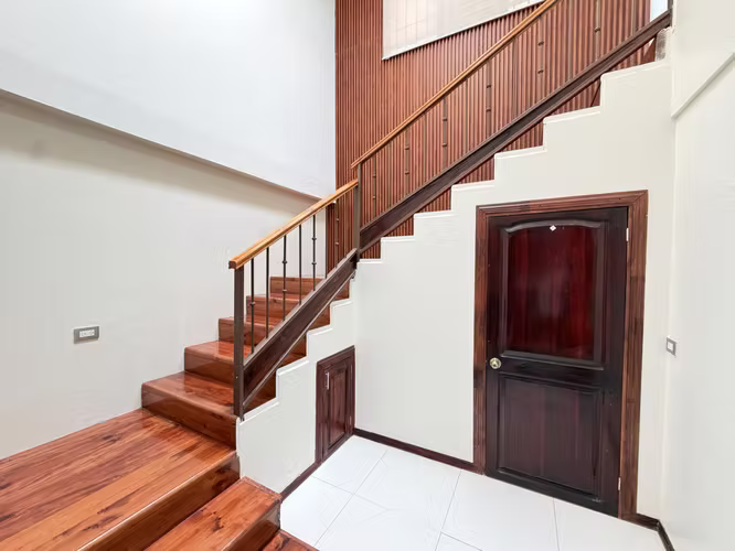 Se vende casa en Moravia (habitación en 1er piso) (FE)