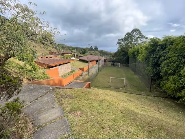 VENTA DE HERMOSA QUINTA EN CARRIZAL, ALAJUELA - Imagen 11