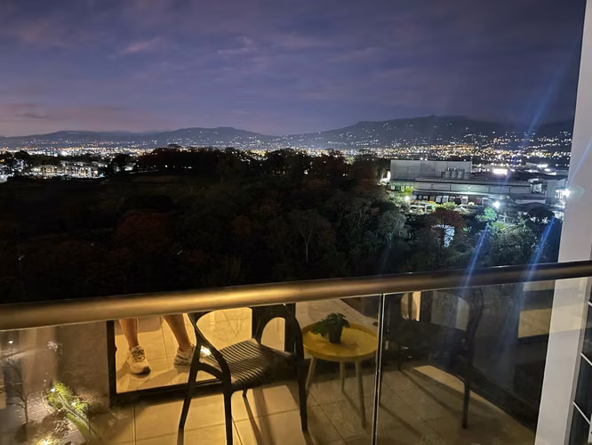 Alquiler de apartamento amueblado en exclusivo condominio Nucleo