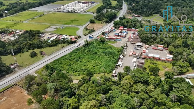 Venta de terreno industrial y comercial en Limón 2.2 Hectáreas ID 2019