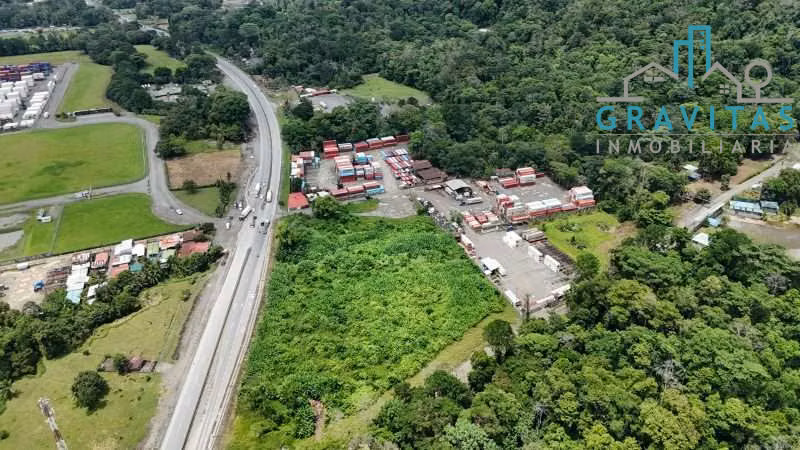 Venta de terreno industrial y comercial en Limón 2.2 Hectáreas ID 2019