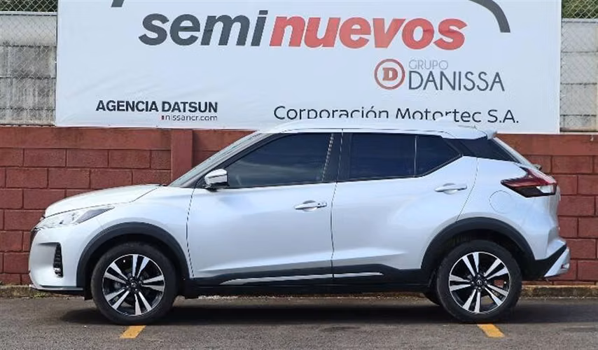 NISSAN KICKS 2024 AUTOMÁTICA GASOLINA PLATA - Imagen 5