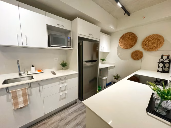 Apartamento en Sabana, full amoblado y con amenidades únicas! P077 - Imagen 11