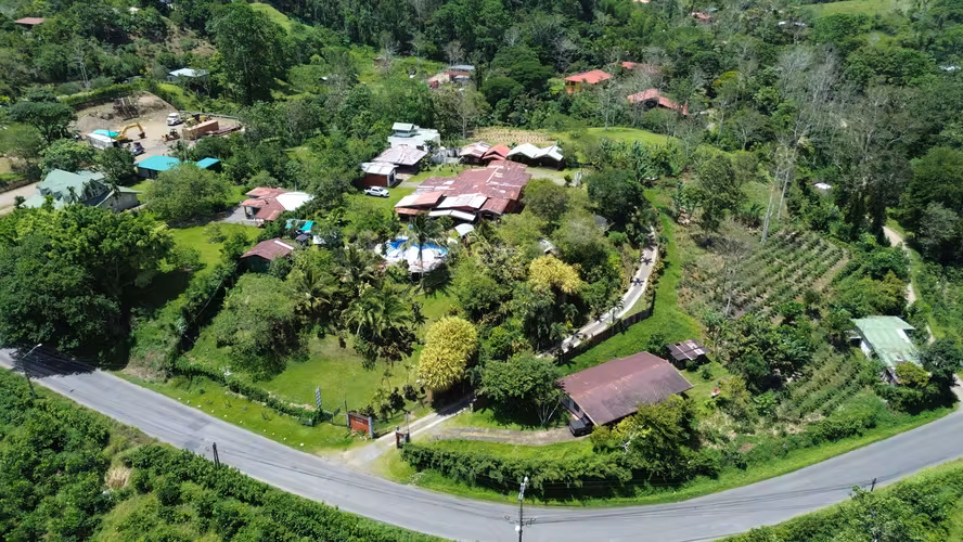 Property for sale in Turrialba with Homes, Cabins, pool and Spacious Recreational Areas.