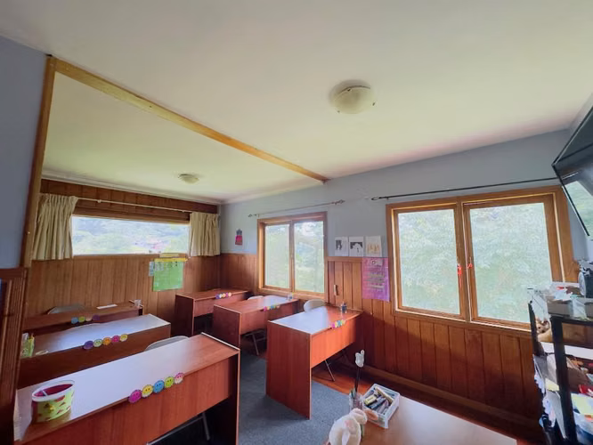 VENTA DE AMPLIO TERRENO CON CASAS UNA JOYA EN LA CIUDAD - Imagen 4