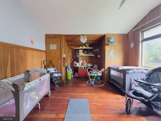 VENTA DE AMPLIO TERRENO CON CASAS UNA JOYA EN LA CIUDAD - Imagen 9