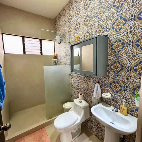 Hermosa Casa a solo minutos del Centro de Atenas - Imagen 11