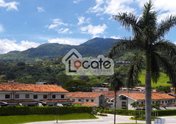 Casa espectacular, Condominio con muchas amenidades!
