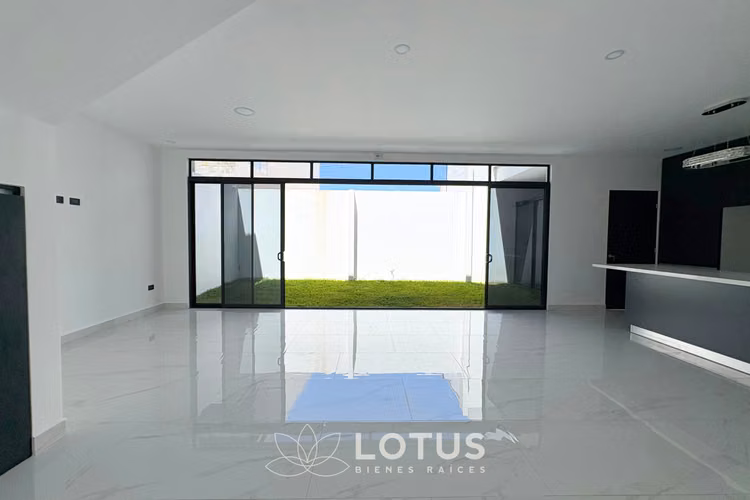 Casa en venta para estrenar en Condominio Acqua, CÓDIGO AJ029
