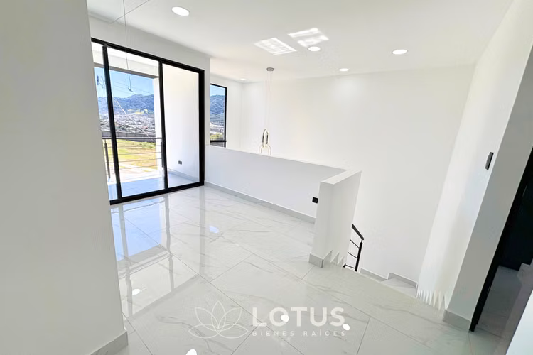 Casa en venta para estrenar en Condominio Acqua, CÓDIGO AJ029