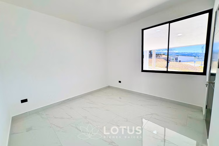 Casa en venta para estrenar en Condominio Acqua, CÓDIGO AJ029