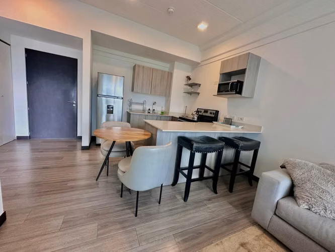 SE ALQUILA APARTAMENTO AMUEBLADO $1275 - Imagen 10