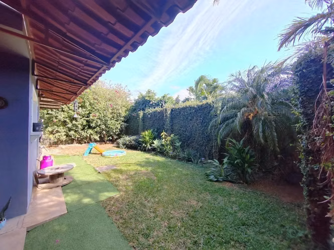 Vendo Casa en Pozos Santa Ana 250 m2 con patio