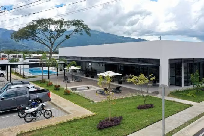 Alquiler en Condominio Robles de Lindora, Santa Ana - Imagen 3