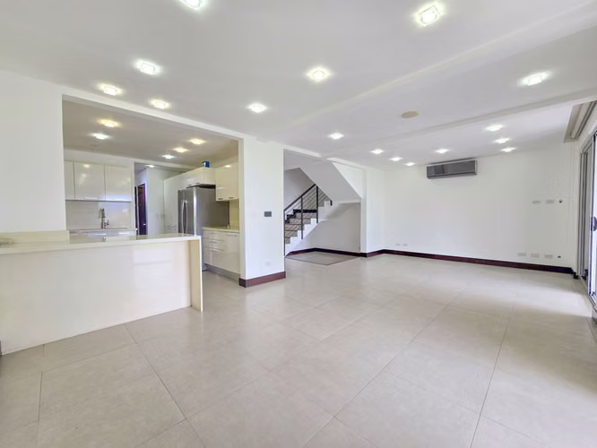 JABONCILLOS ESCAZU! CONDO CON VISTA / JARDIN Y LINEA BLANCA - Imagen 6