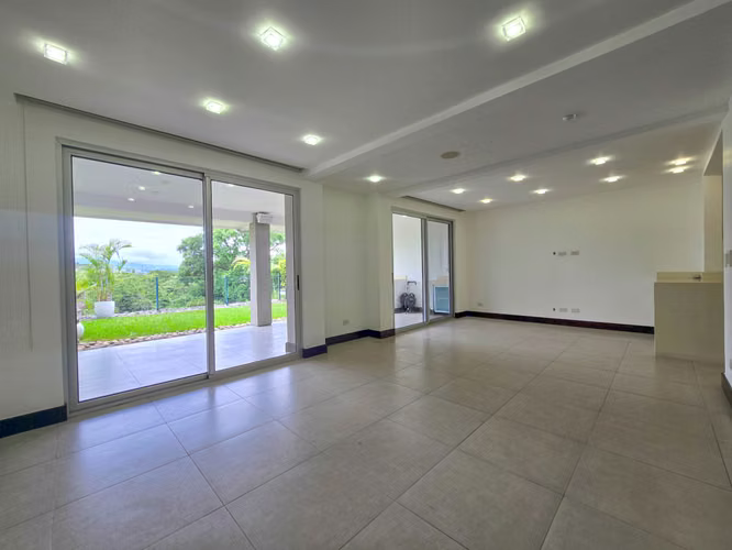 JABONCILLOS ESCAZU! CONDO CON VISTA / JARDIN Y LINEA BLANCA - Imagen 8