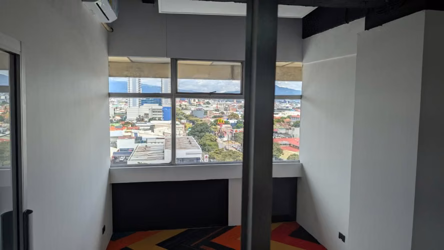 Local Comercial en Alquiler – Centro Colón, Paseo Colón - Imagen 12