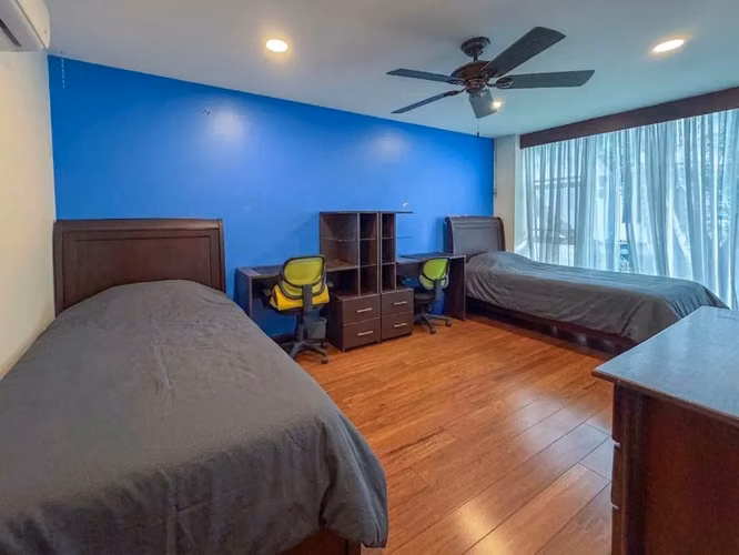 VENTA DE MODERNA CASA DE 3 NIVELES EN PASEO DEL SOL 4922 - Imagen 13