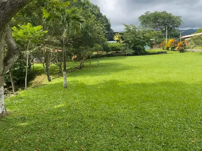 Finca con Casas en Guadalupe de San Rafael de Esparza, Puntarenas