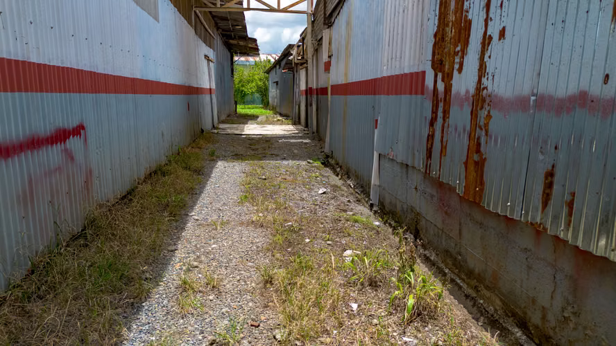 Venta de bodega comercial industrial para taller o negocio en Pérez Zeledón