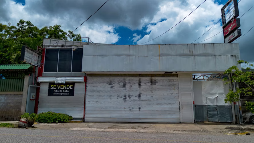 Venta de bodega comercial industrial para taller o negocio en Pérez Zeledón