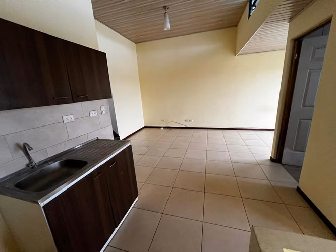 Vendo Dos Apartamentos en Pavas zona del Aeropuerto (Oportunidad de Inversión)