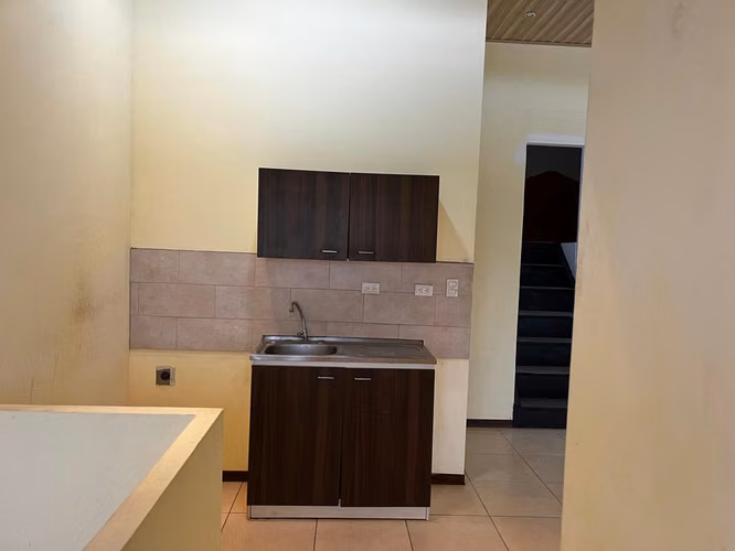 Vendo Dos Apartamentos en Pavas zona del Aeropuerto (Oportunidad de Inversión)