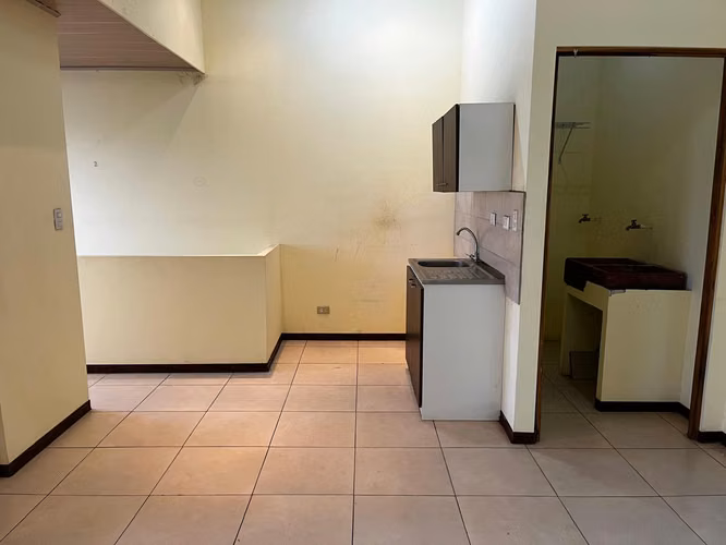 Vendo Dos Apartamentos en Pavas zona del Aeropuerto (Oportunidad de Inversión)