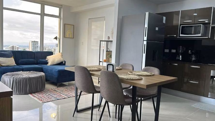 Alquiler de Apartamento en Edificio Torres del Lago Piso 14 - Imagen 3