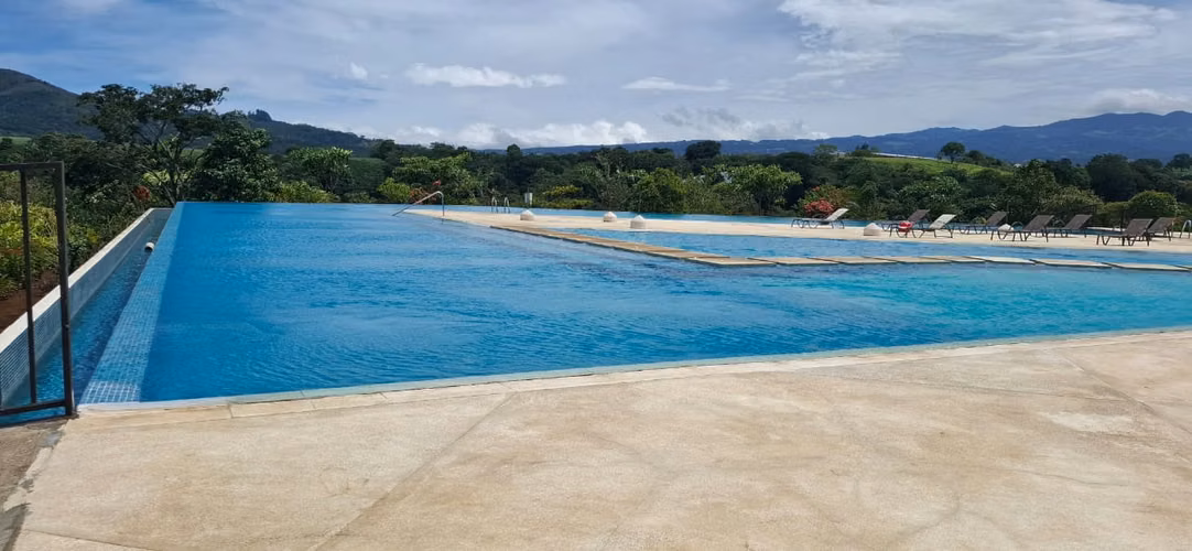 VENTA EN CONDOMINIO - EL CANAL GRECIA - Imagen 13