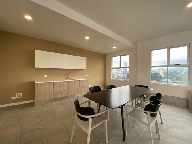 Alquiler de apartamento tipo studio amueblado en Sabana Oeste, San José - Imagen 7