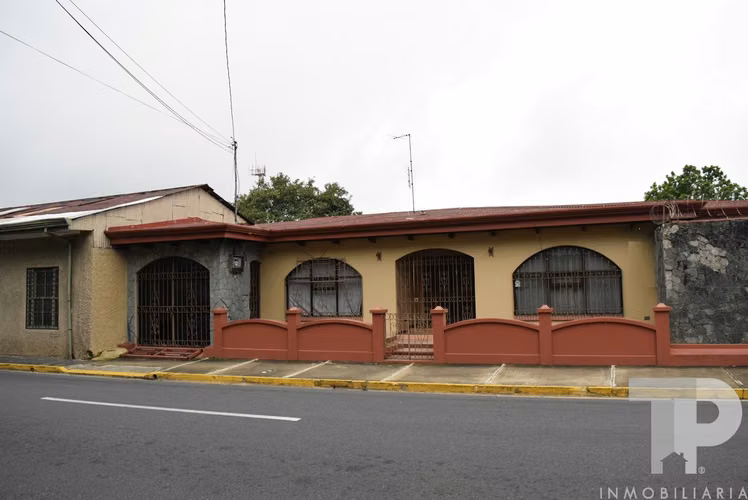 SE VENDE PROPIEDAD COMERCIAL HEREDIA CENTRO SCG9