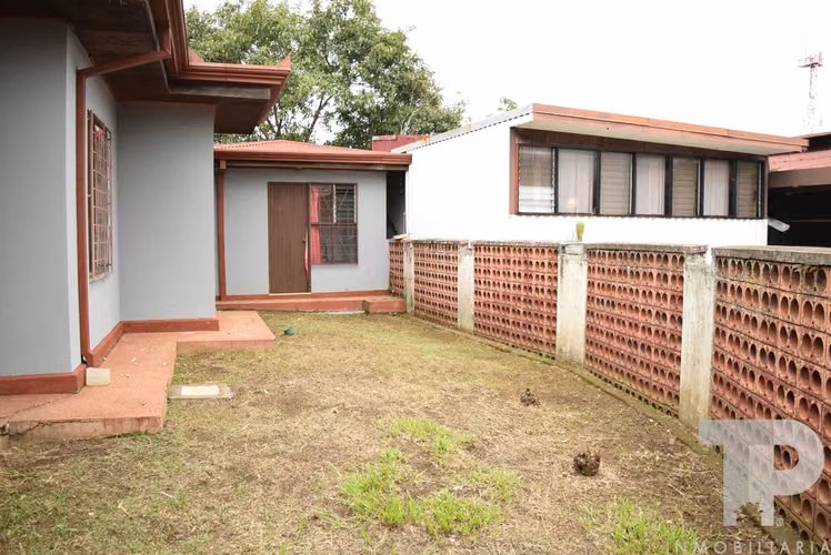 SE VENDE PROPIEDAD COMERCIAL HEREDIA CENTRO SCG9