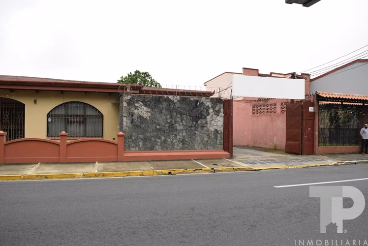 SE VENDE PROPIEDAD COMERCIAL HEREDIA CENTRO SCG9