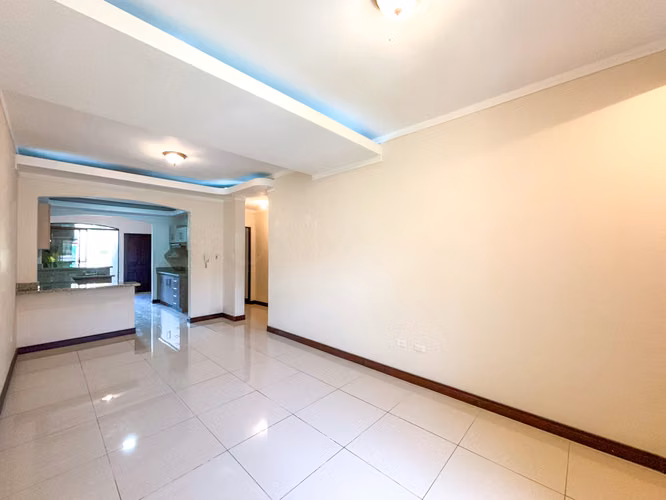 VENTA APARTAMENTO EN PRIMER PISO EN CURRIDABAT CON JARDÍN - Imagen 6