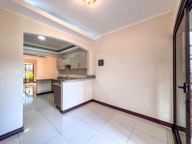 VENTA APARTAMENTO EN PRIMER PISO EN CURRIDABAT CON JARDÍN - Imagen 16