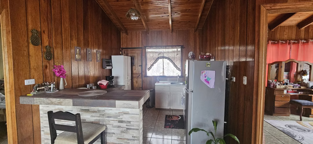  Casa de Ensueño en Santiago de Paraíso, Cartago | 2.903 m² de Naturaleza | Uso de Suelo Mixto