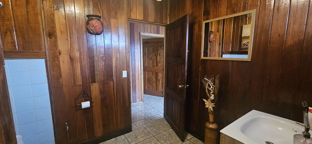  Casa de Ensueño en Santiago de Paraíso, Cartago | 2.903 m² de Naturaleza | Uso de Suelo Mixto