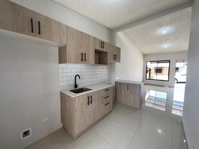 ALQUILER DE CASA, 2 HABITACIONES EN CONDOMINIO, SAN FRANCISCO DE HEREDIA