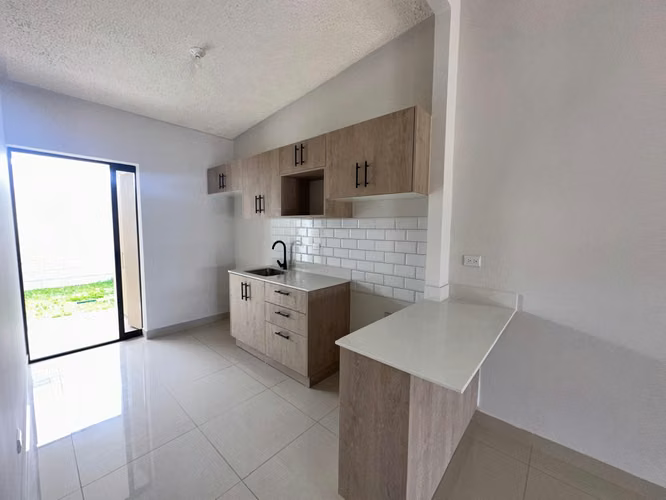 ALQUILER DE CASA, 2 HABITACIONES EN CONDOMINIO, SAN FRANCISCO DE HEREDIA
