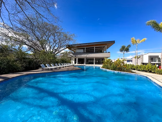 ALQUILER DE CASA EN CONDOMINIO LINDORA VILLAGE CON TERRAZA - Imagen 18