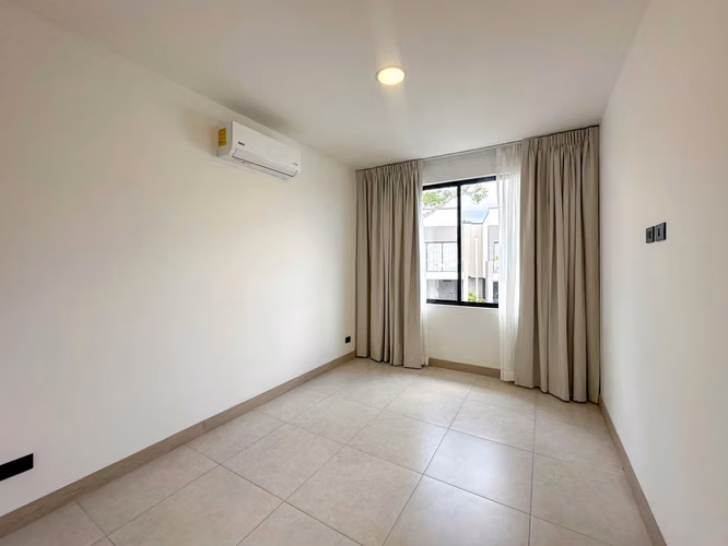 ALQUILER DE CASA EN CONDOMINIO LINDORA VILLAGE CON TERRAZA - Imagen 15