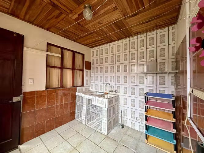 Alquiler de amplia casa en San Lorenzo de Flores. Heredia. - Imagen 19