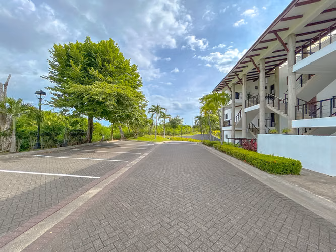 SE VENDE EXCLUSIVO Y AMPLIO APARTAMENTO CON VISTA AL MAR Y CONTACTO NATURALEZA NATIVA RESORT - Imagen 7