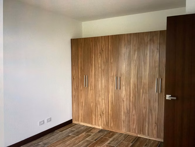 Venta de apartamento. Condominio Vía Natura, Curridabat (SV)