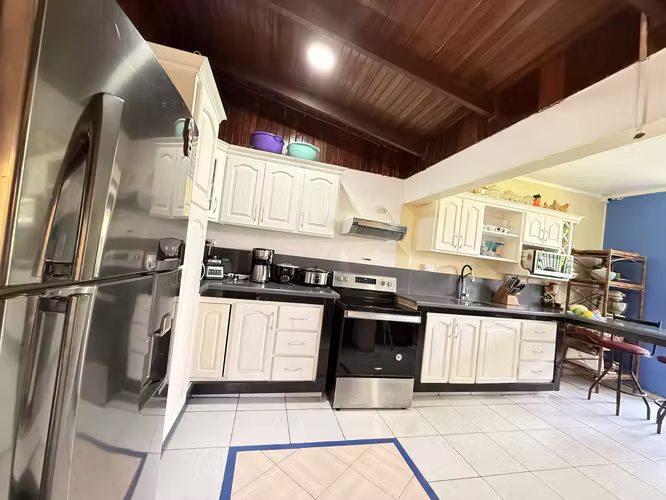 Venta de casa en Guapiles Pococi