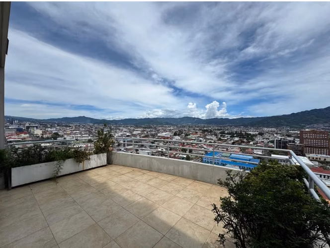 Venta de apartamento en Torres de Paseo Colon
